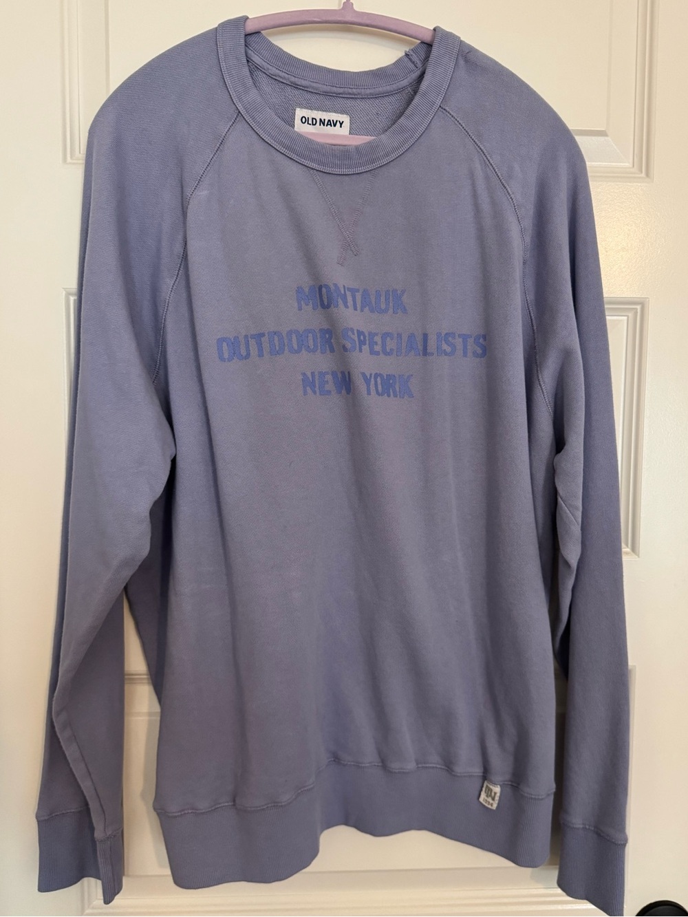 Old Navy Men’s Light Lavender Crewneck Sweatshirt - Montauk Logo